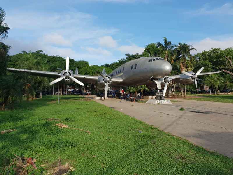 Avion Pirata
