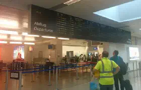 Wieder mal am Flughafen....