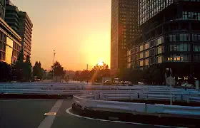Sonnenuntergang vor der Tokyo Station